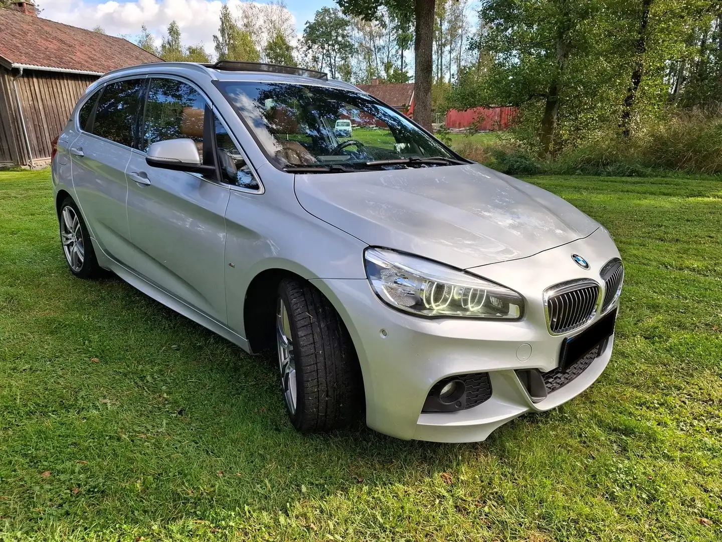BMW 225 225xe iPerformance Active Tourer M Sport Silber - 2