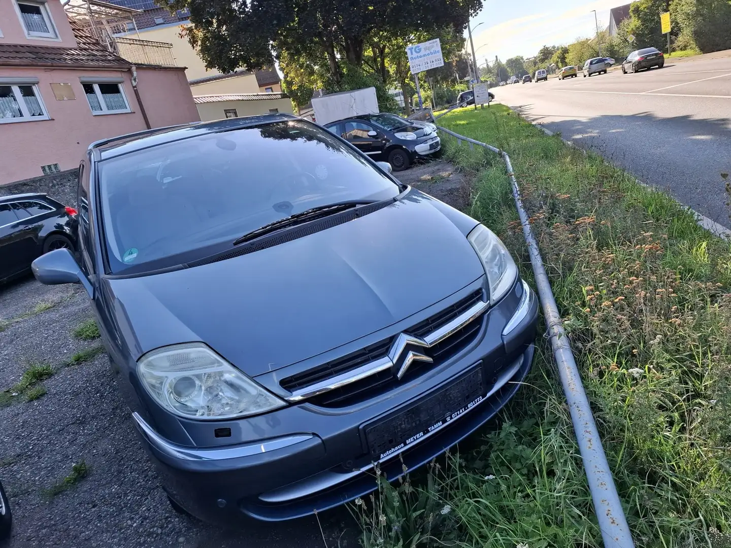Citroen C8 HDi 135 FAP Tendance Grau - 1