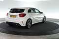 Mercedes-Benz A 180 Business Solution AMG Upgrade Edition | orig. NED Blanc - thumbnail 2