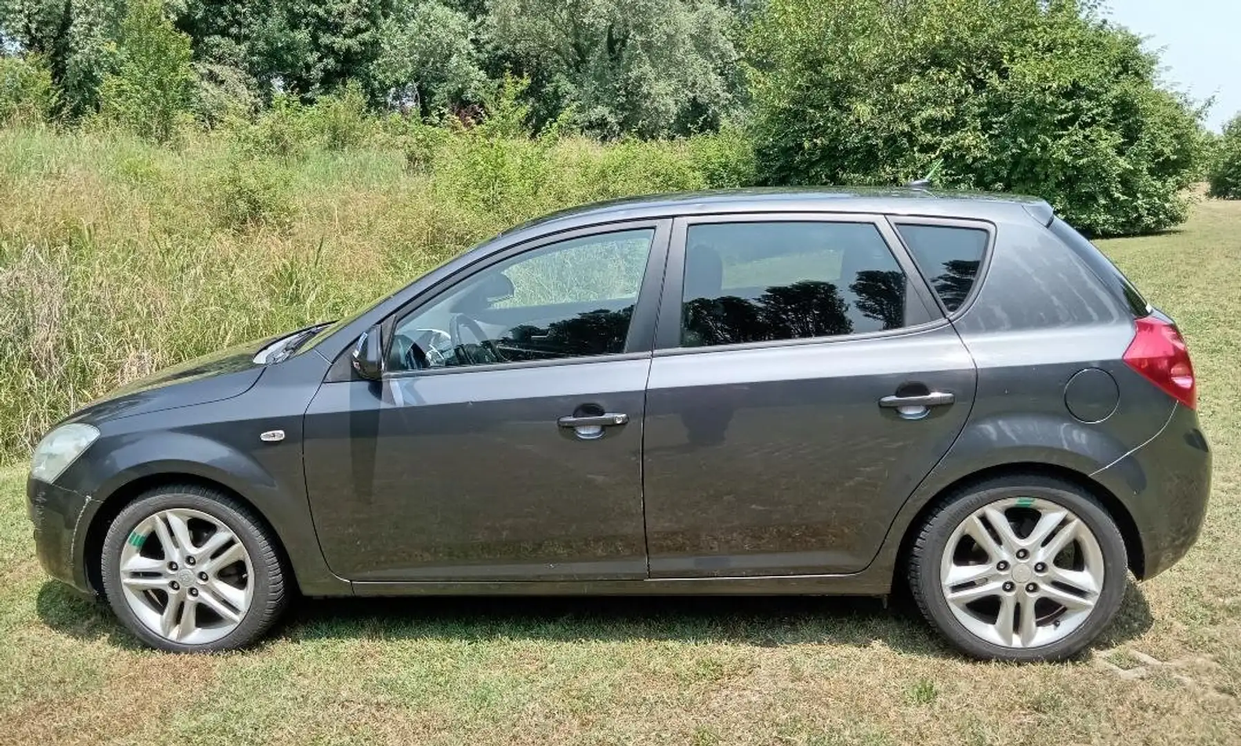 Kia Ceed / cee'd ceed I 2007 5p 1.6 crdi TX 115cv Negru - 2