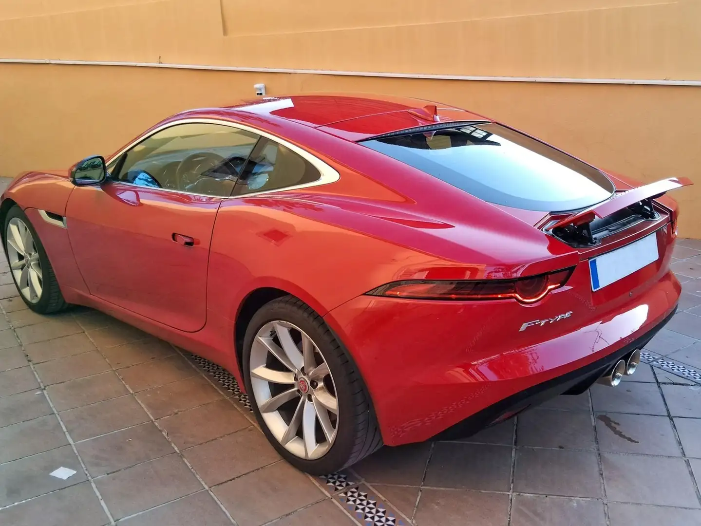 Jaguar F-Type Coupe S Красный - 2