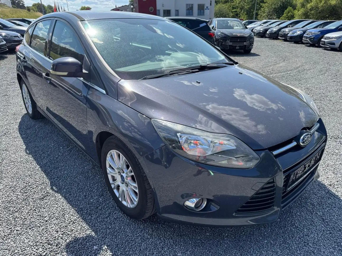 Ford Focus 1.6 TDCi  *TITANIUM*HÄNDLER*EXPORT* Grau - 1
