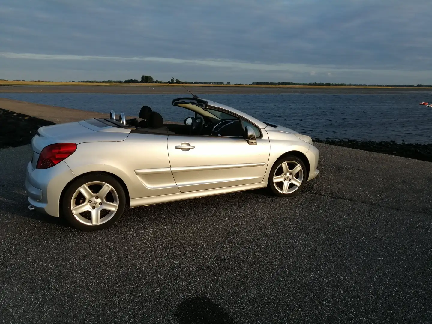 Peugeot 207 Cabriolet - 2