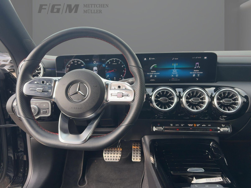 Mercedes-Benz CLA 35 AMG AMG  Multibeam/R-Kamera/DAB — photo 8