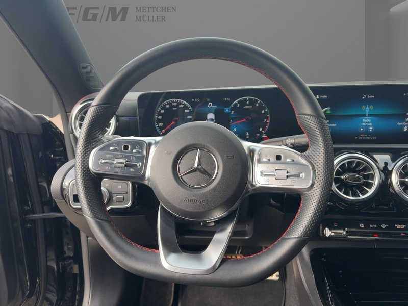 Mercedes-Benz CLA 35 AMG AMG  Multibeam/R-Kamera/DAB — photo 9
