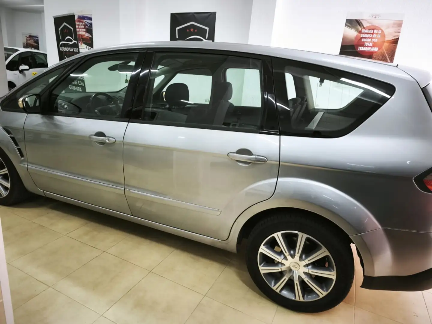 Ford S-Max 2.0TDCi Trend Plateado - 2
