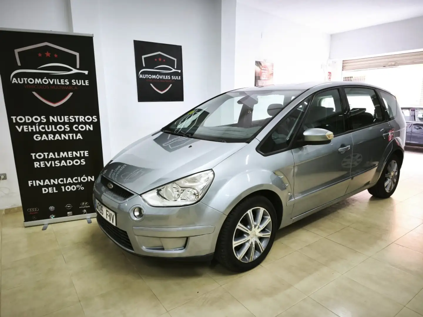 Ford S-Max 2.0TDCi Trend Plateado - 1