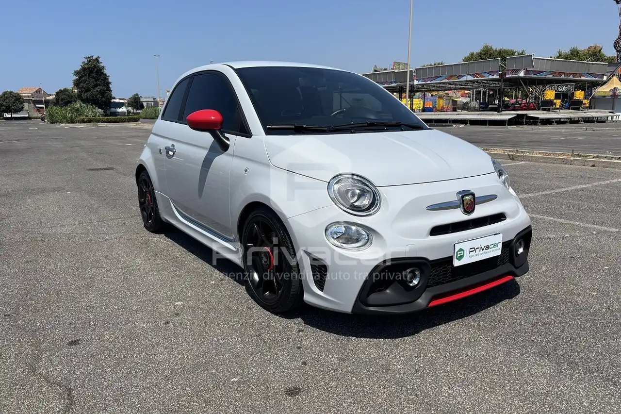 Abarth 595 2022