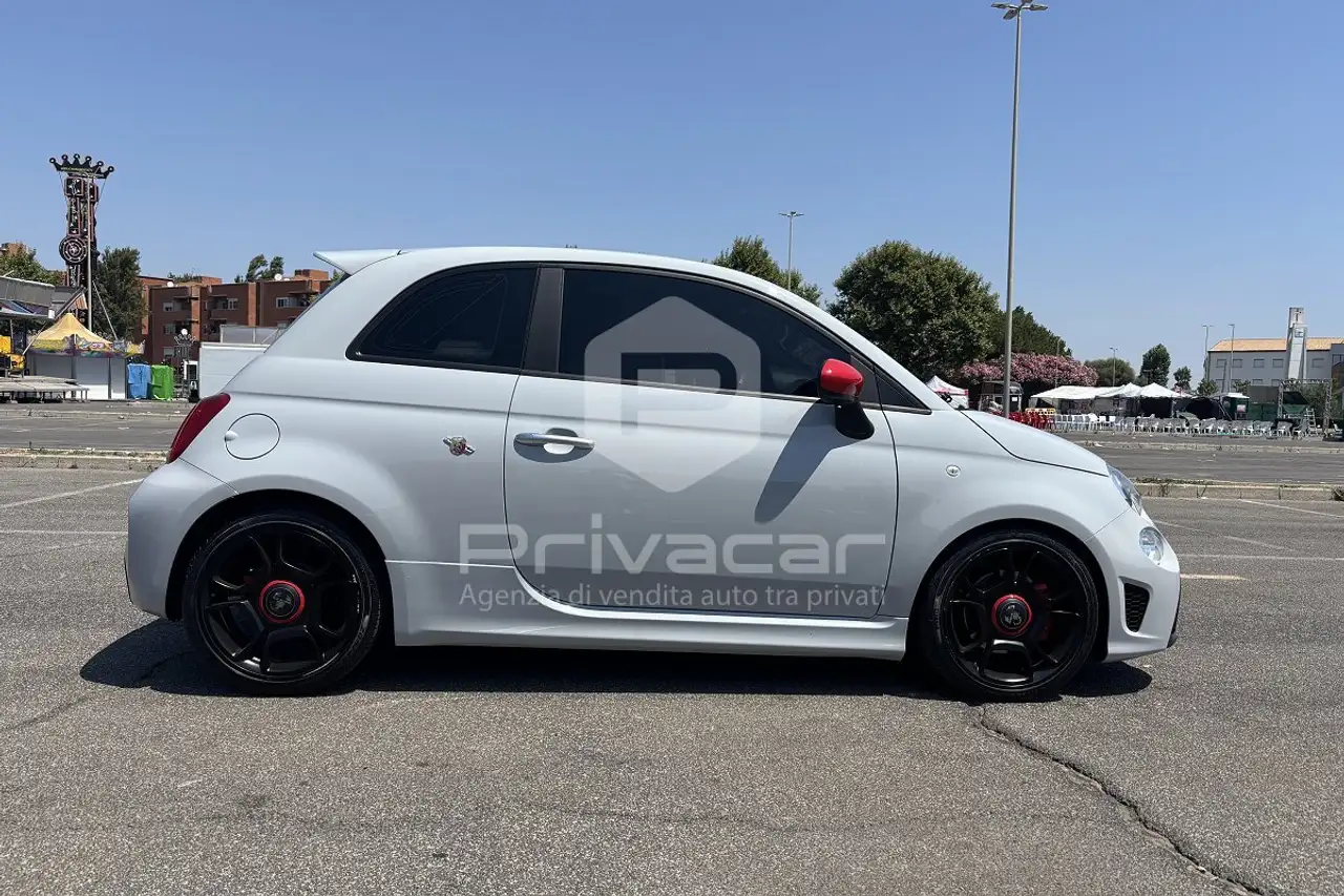 Abarth 595 2022