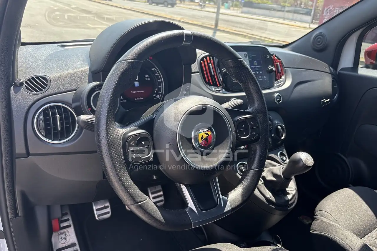 Abarth 595 2022 — фото 14