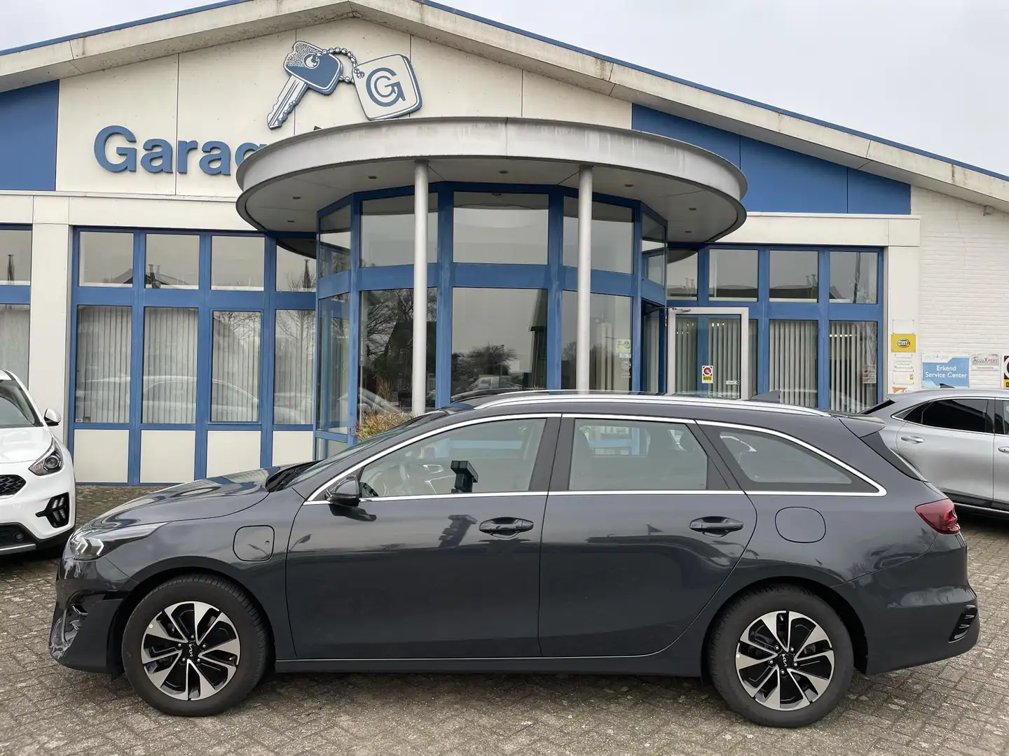 Kia Ceed SW / cee'd SW Sportswagon 1.6 GDI PHEV DynamicLine | Dealer onde Grijs - 2
