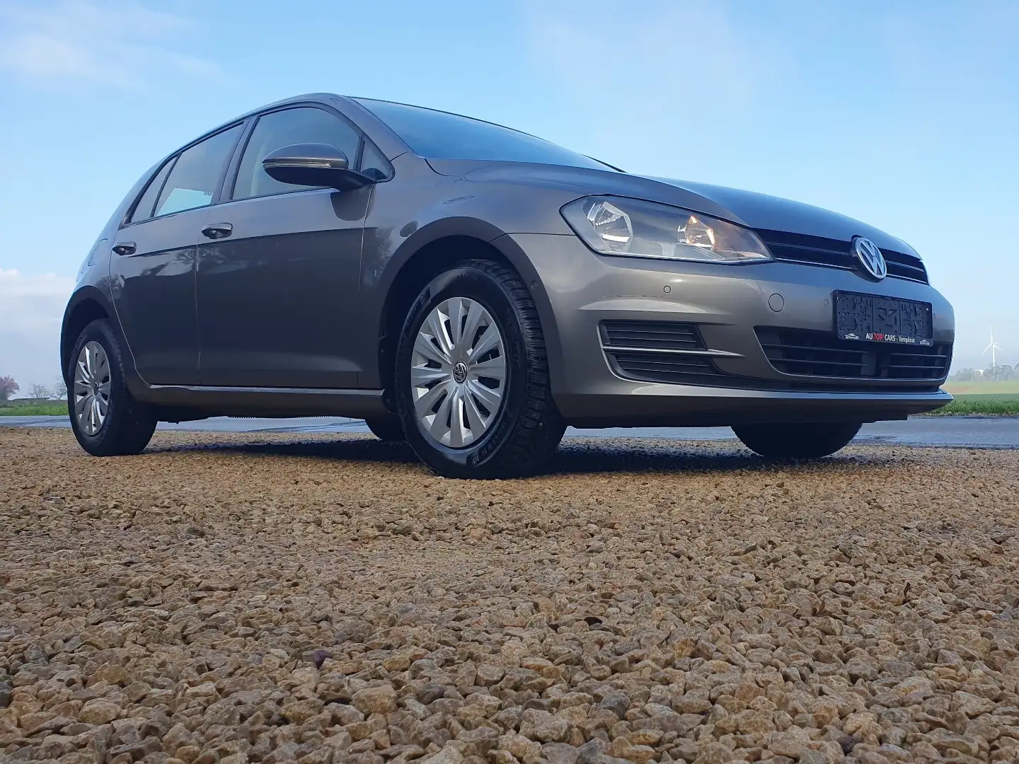 Volkswagen Golf 1.2 TSI Trendline Gris - 1