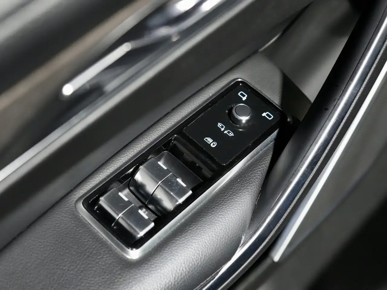 Jaguar F-Pace снимка Jaguar F-Pace