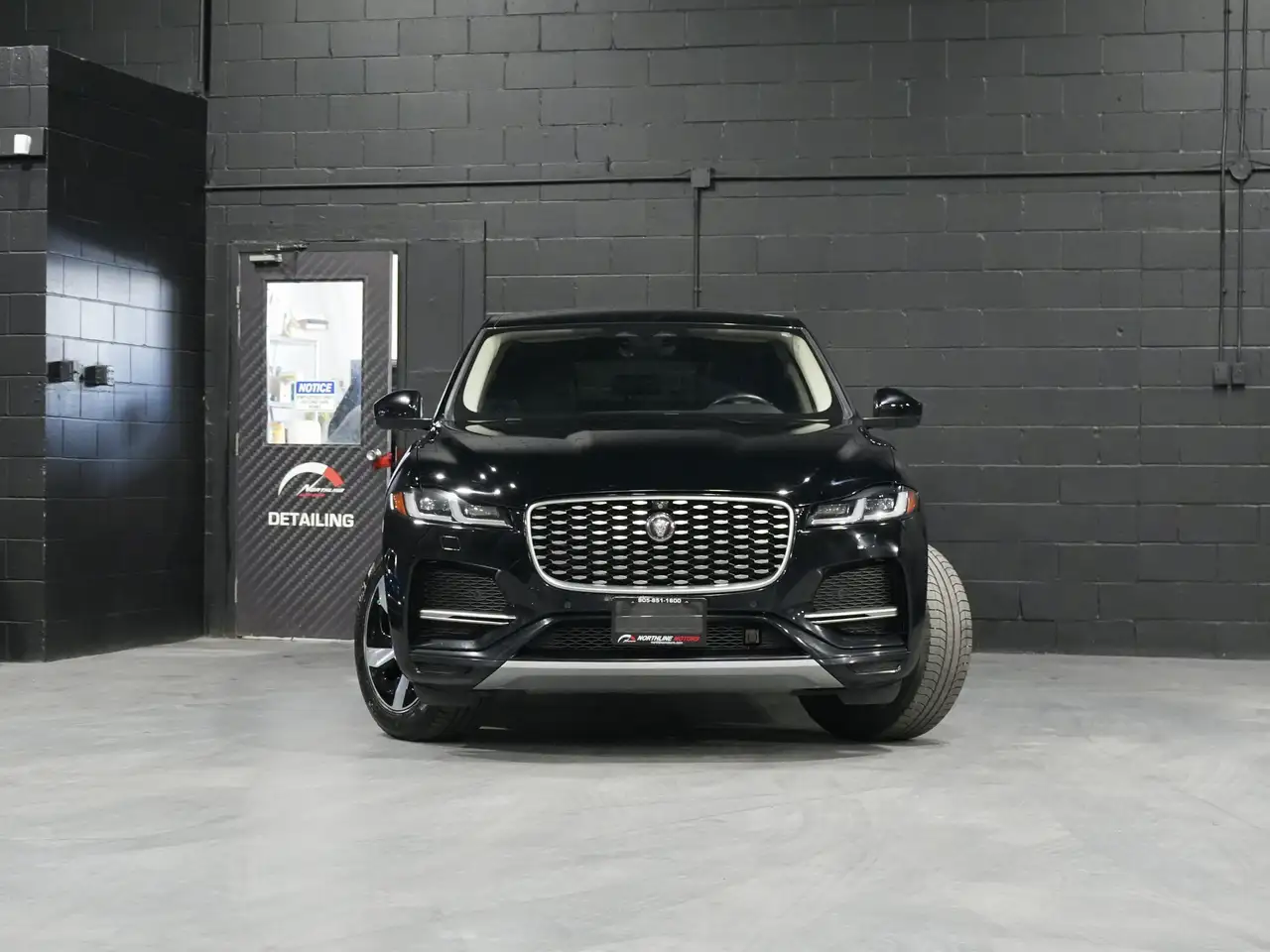 Jaguar F-Pace снимка Jaguar F-Pace