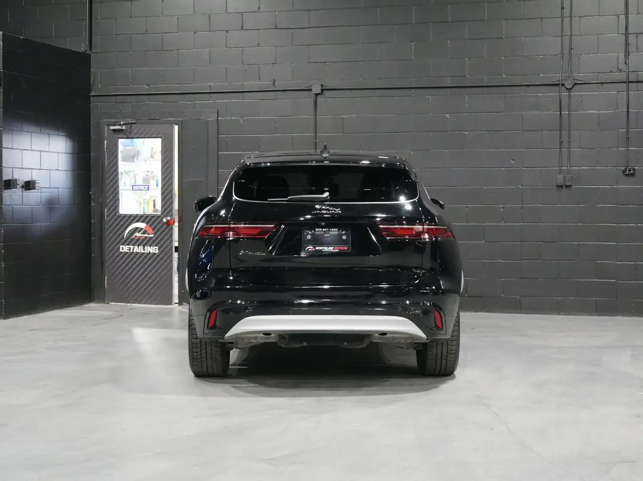 Jaguar F-Pace снимка Jaguar F-Pace