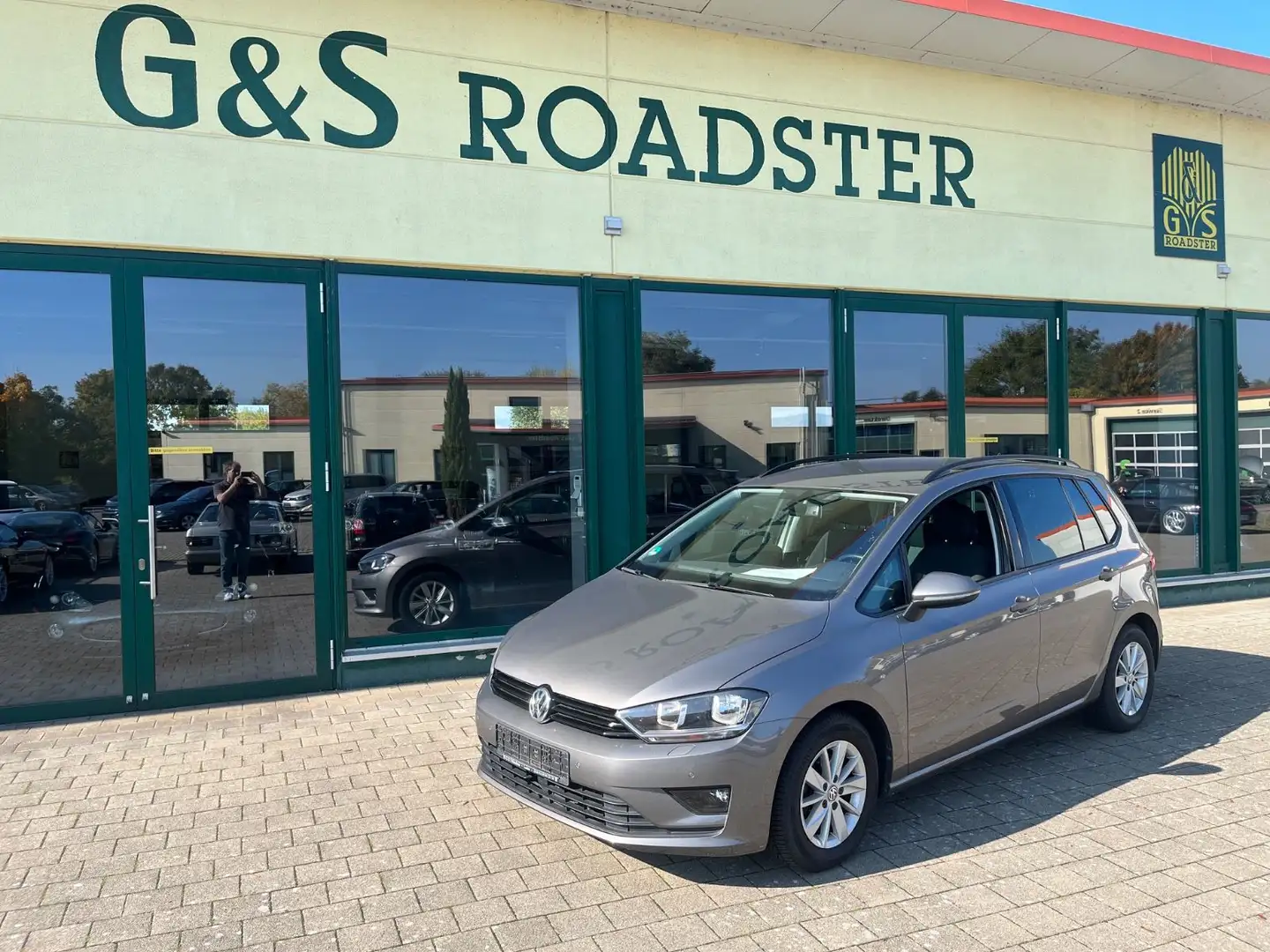 Volkswagen Golf Sportsvan 1.2 TSI DSG Trendline BMT Navi Grau - 1