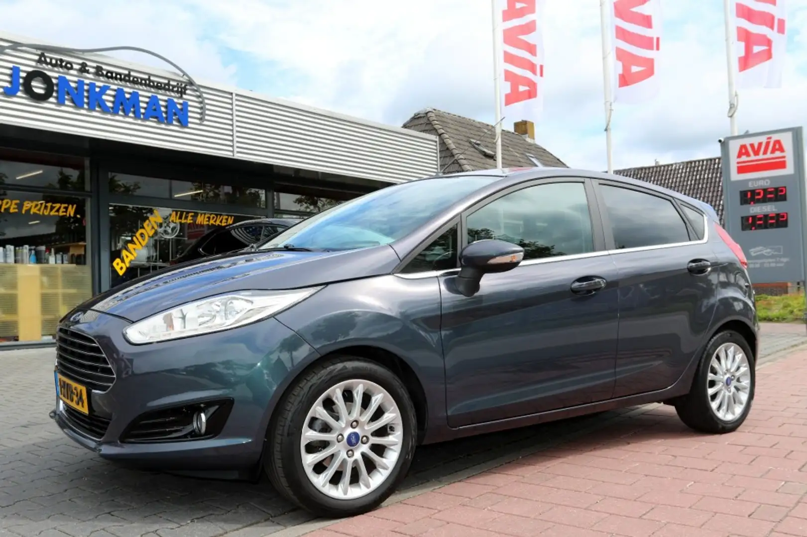 Ford Fiesta 1.0 ECOB. TITANIUM X Nette auto, perfect onderhoud Grigio - 1