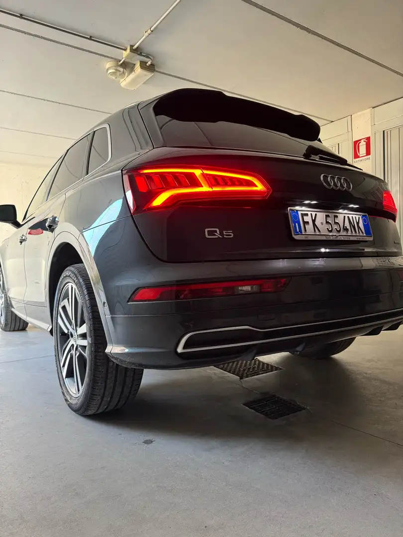 Audi Q5 40 2.0 tdi 190cv S-line - 2