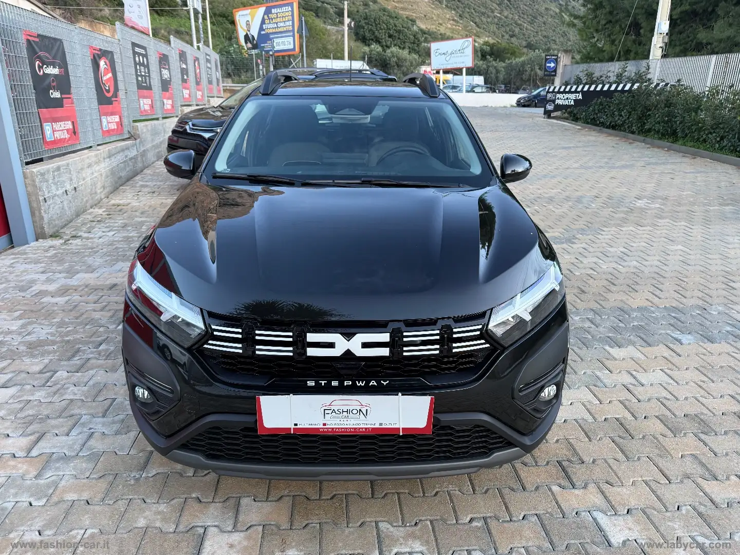 Dacia Sandero Stepway 1.0 TCe ECO-G Expression Nero - 2