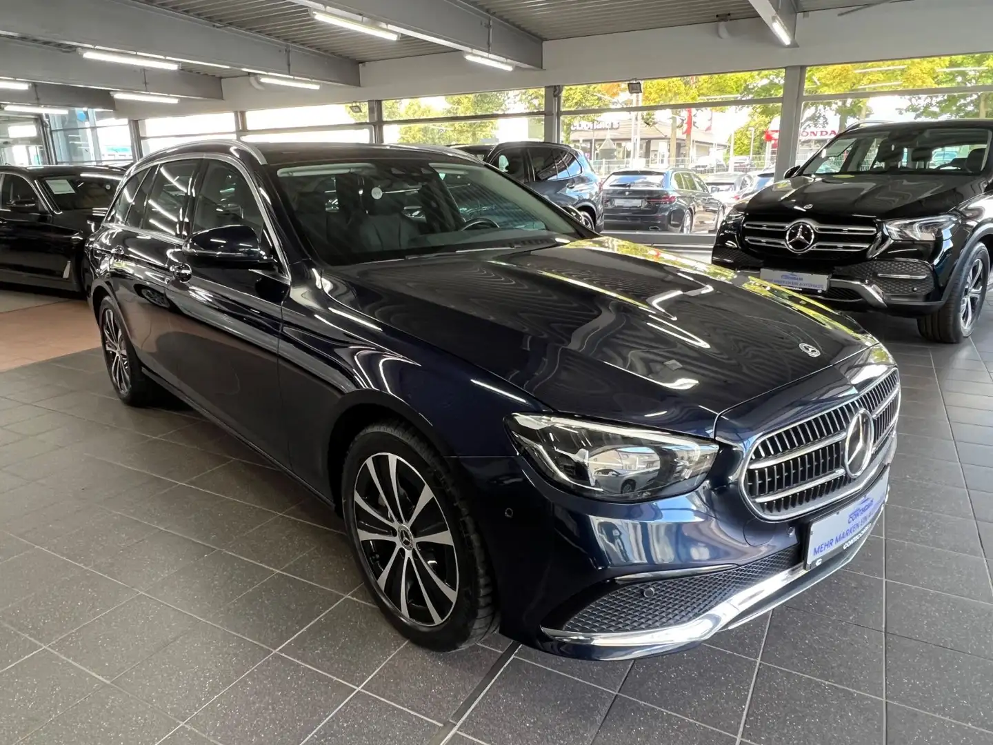 Mercedes-Benz E 300 de T 2x Avantgarde Pano+assist+HuD+DIS uvm Blau - 2