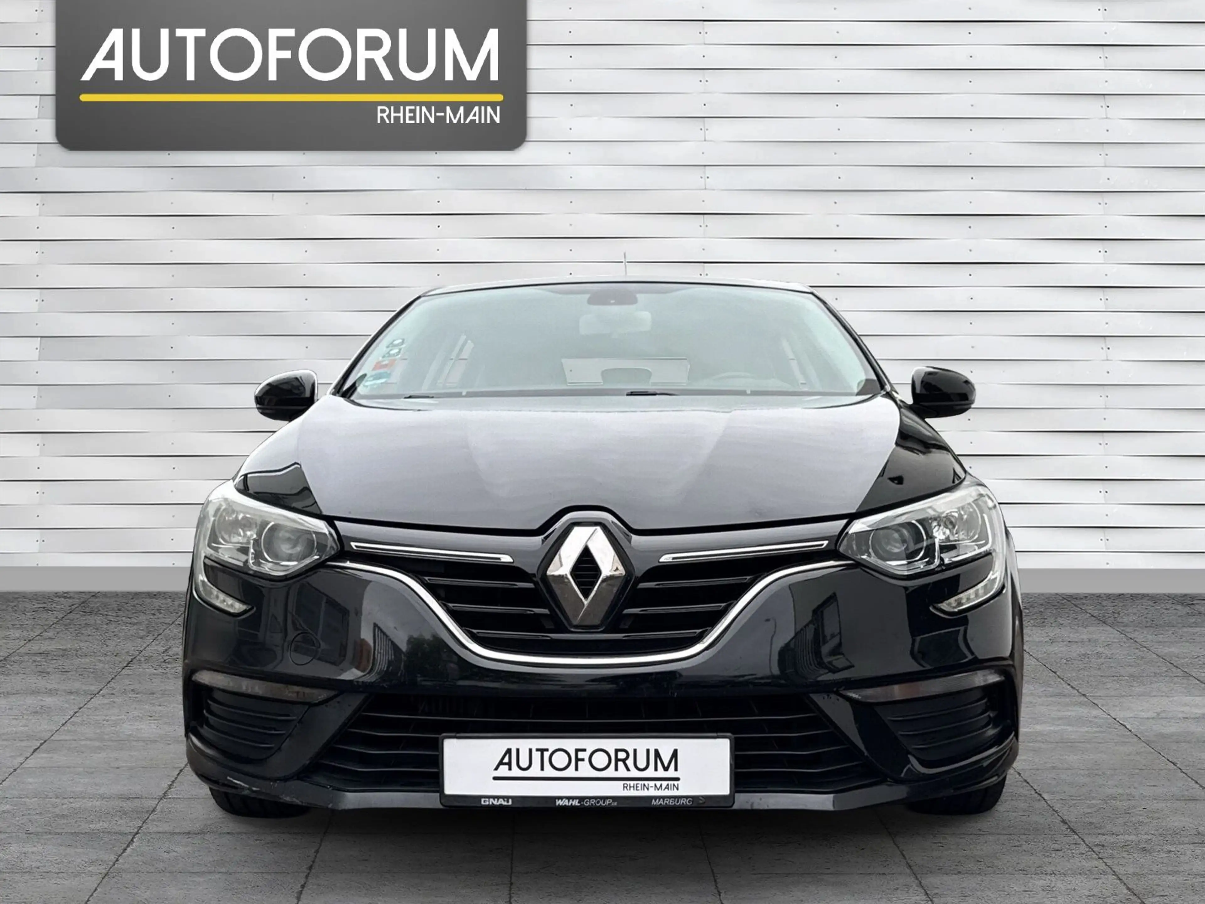 Renault Megane 1.2 TCe 130 Limited Grandtour NAVI,PDC — photo 2