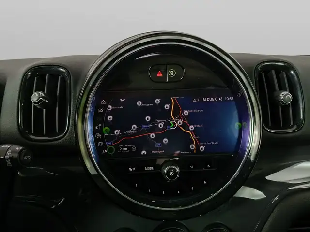 Mini Hatch view 13