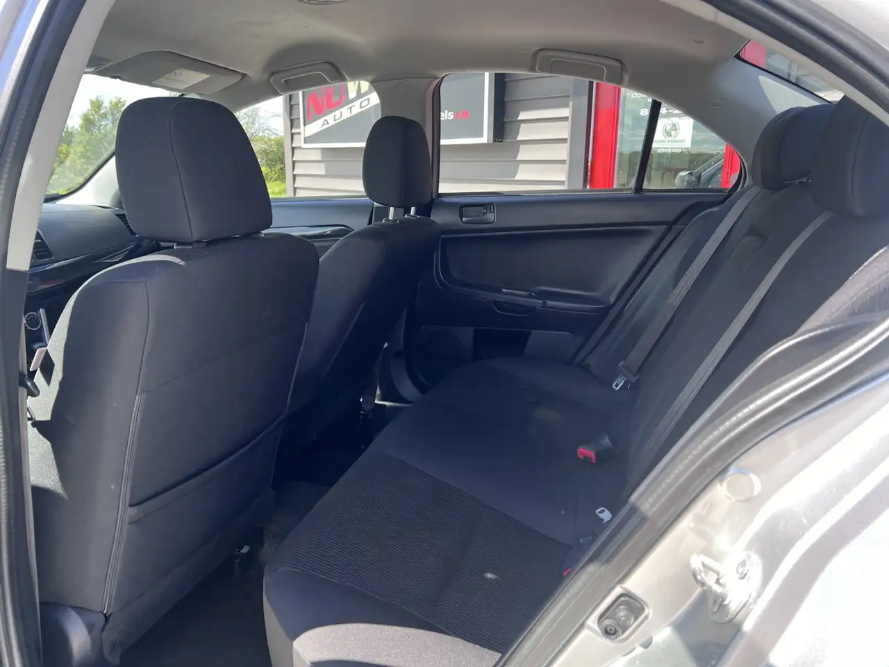 Mitsubishi Lancer снимка Mitsubishi Lancer