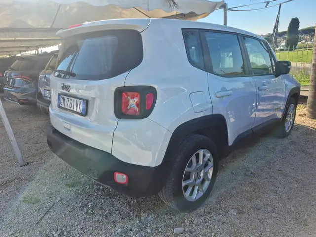 Jeep Renegade view 7