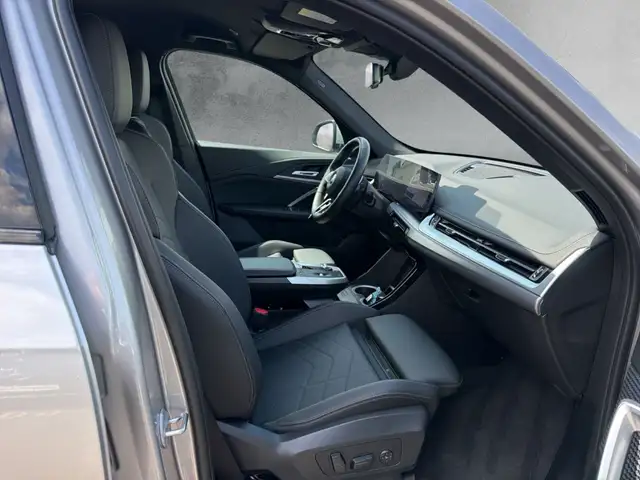 BMW X1 view 11
