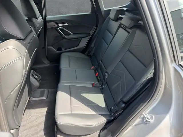 BMW X1 view 13