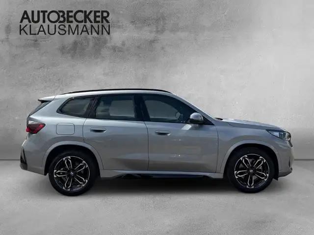 BMW X1 view 4