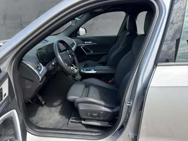 BMW X1 view 8