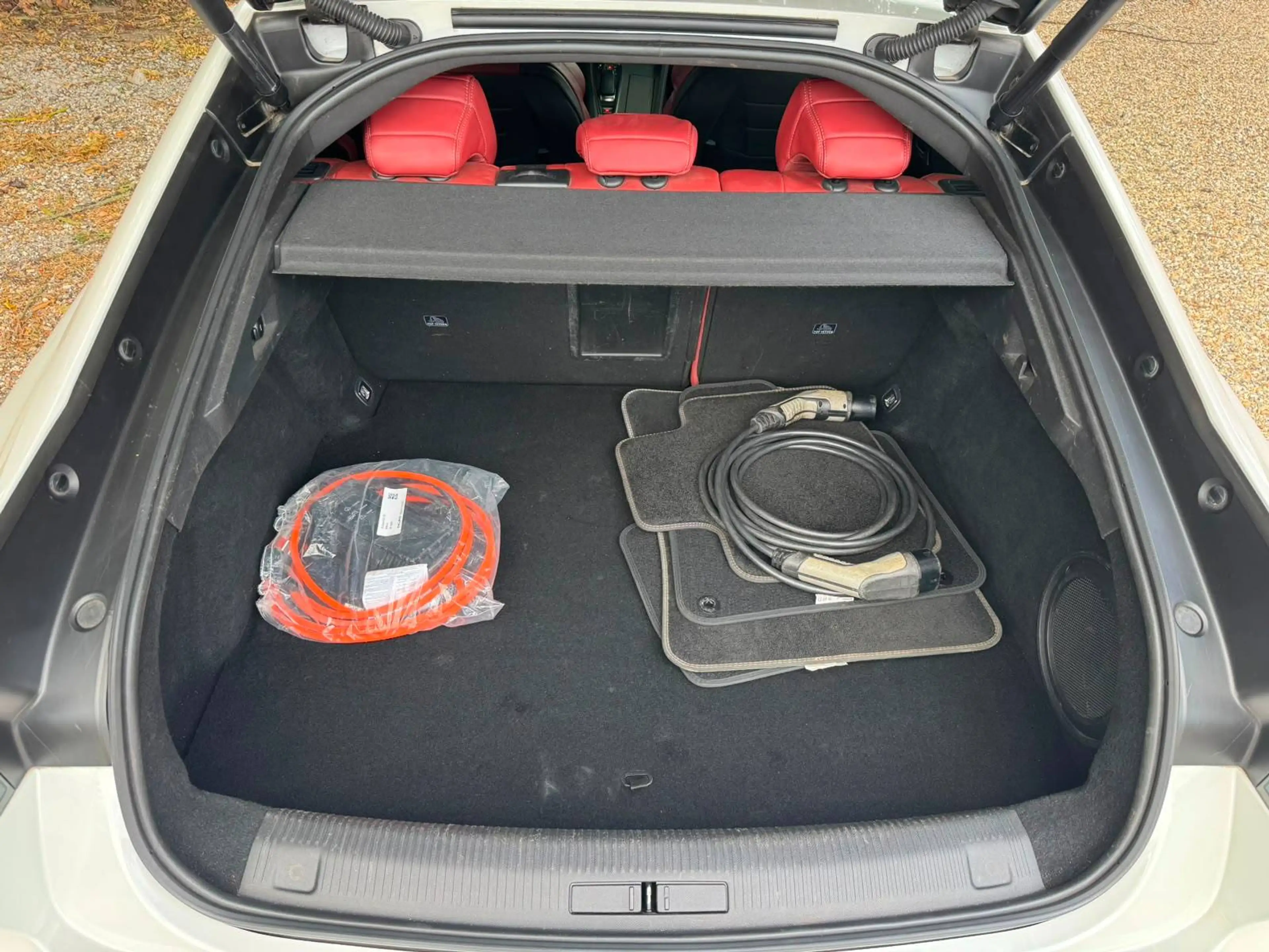 Peugeot 508 508 1.6 PHEV GT Toit Ouvrant/Cuir Rouge/Focal/Caméra — photo 10