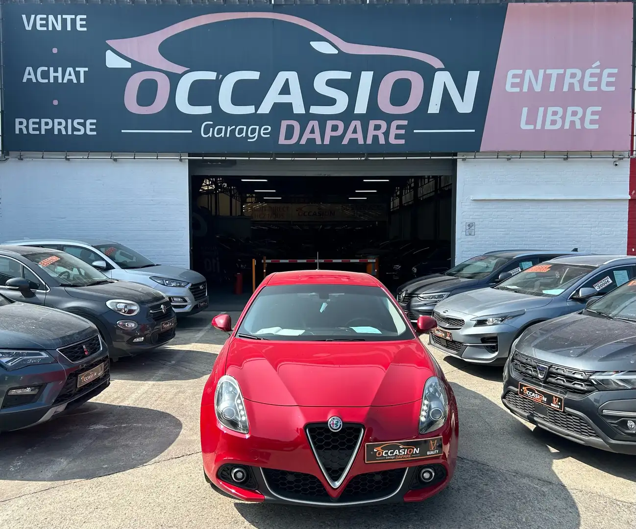 Alfa Romeo Giulietta 1.4 120CV - CARNET - 1ER PROPRIO - Garantie 1 an Rood - 1