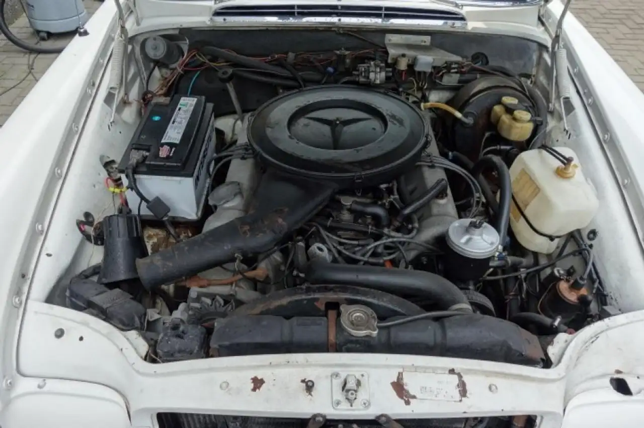 Mercedes-Benz 280 W111 280SE 3.5 cabriolet, foto 10