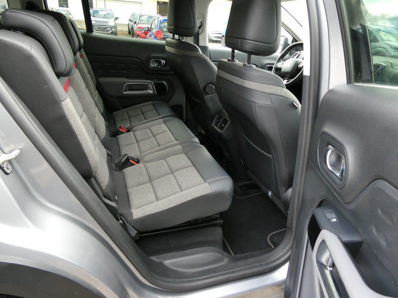 Citroen C5 Aircross Hybrid 225 e-EAT8 C-SERIES — photo 7