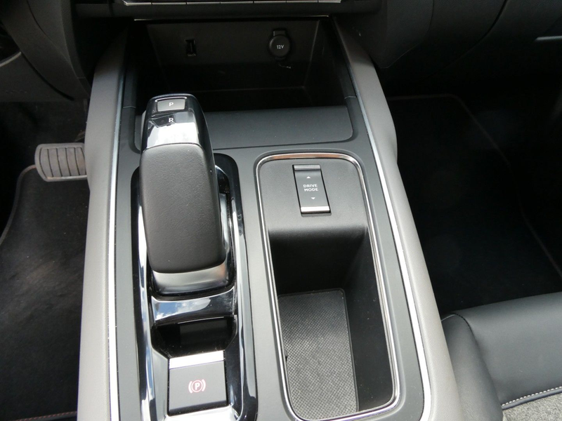 Citroen C5 Aircross Hybrid 225 e-EAT8 C-SERIES — photo 12