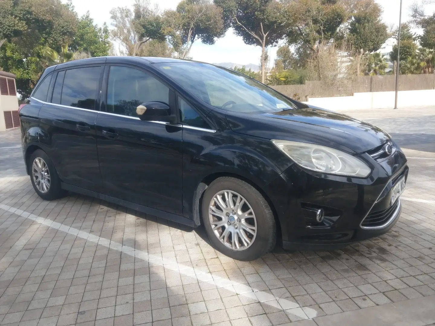 Ford Grand C-Max 1.6 TDCi Start-Stop-System Titanium - 1