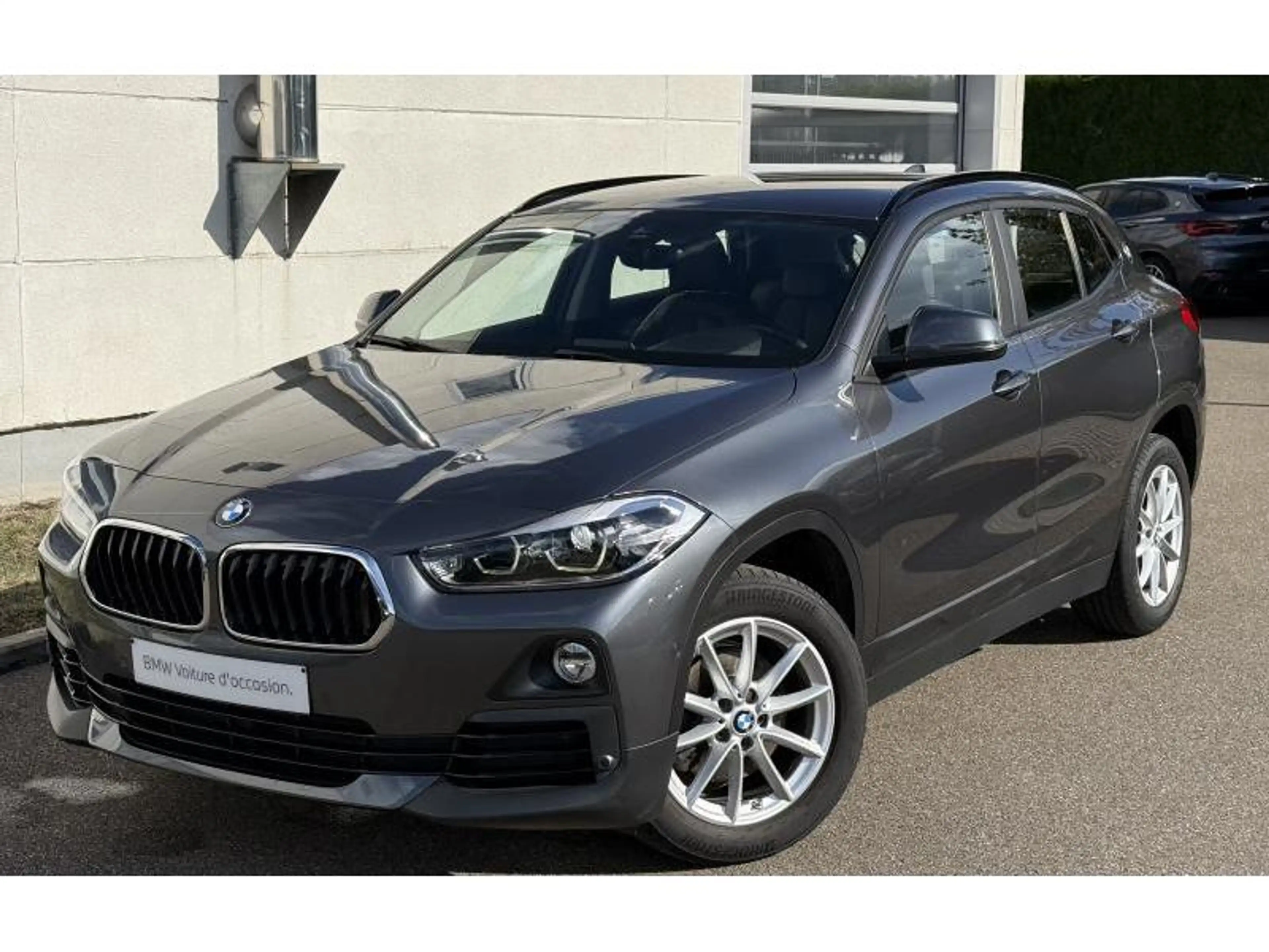 BMW X2 sDrive 18d Feux LED Navigation Coffre Automatique — photo 15