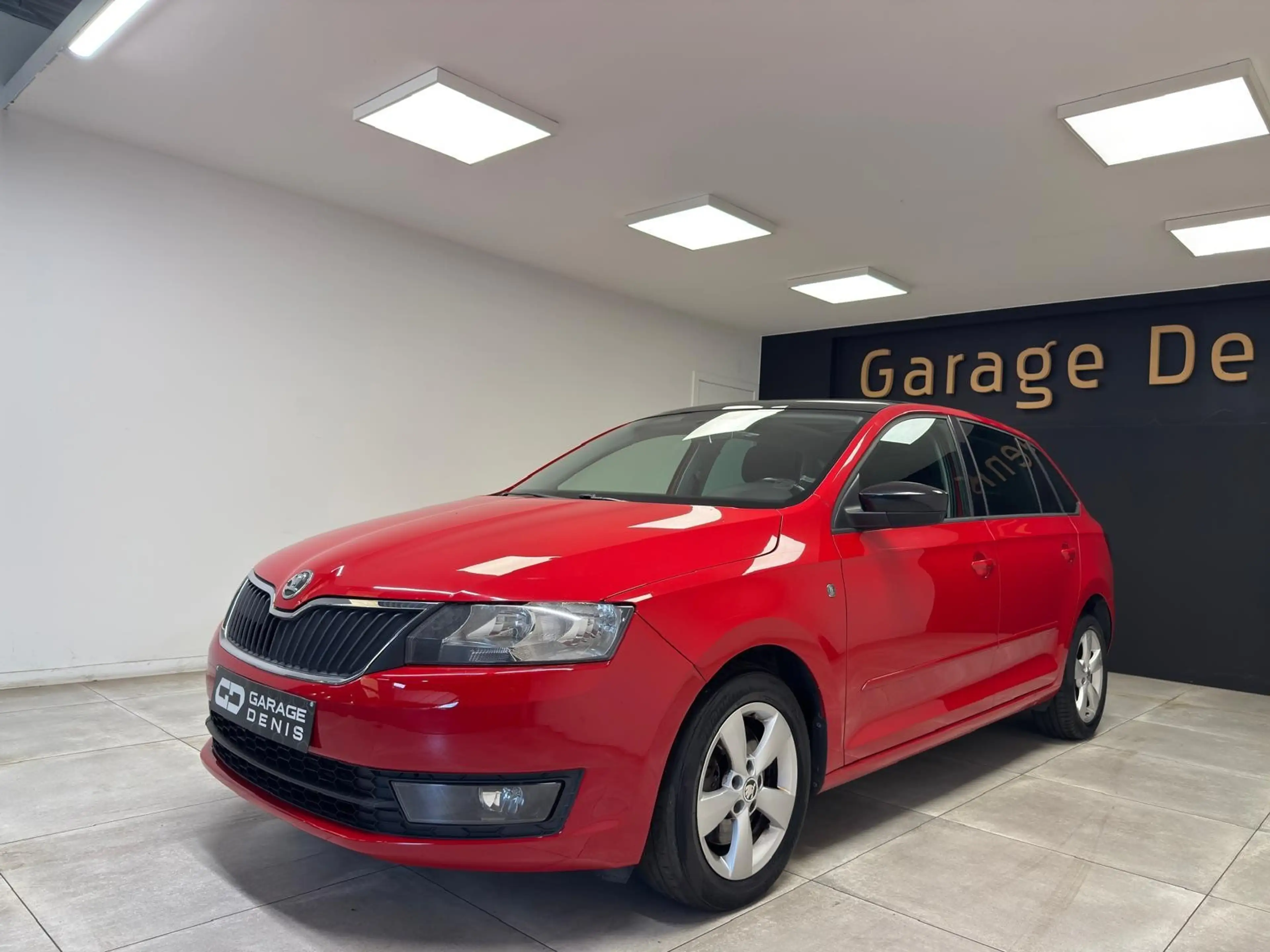 Skoda Rapid/Spaceback Rapid 1.6 CR TDI Spaceback Ambition**TOIT-PANO*GPS*CLIM-AUTO*GARANTIE* — photo 4