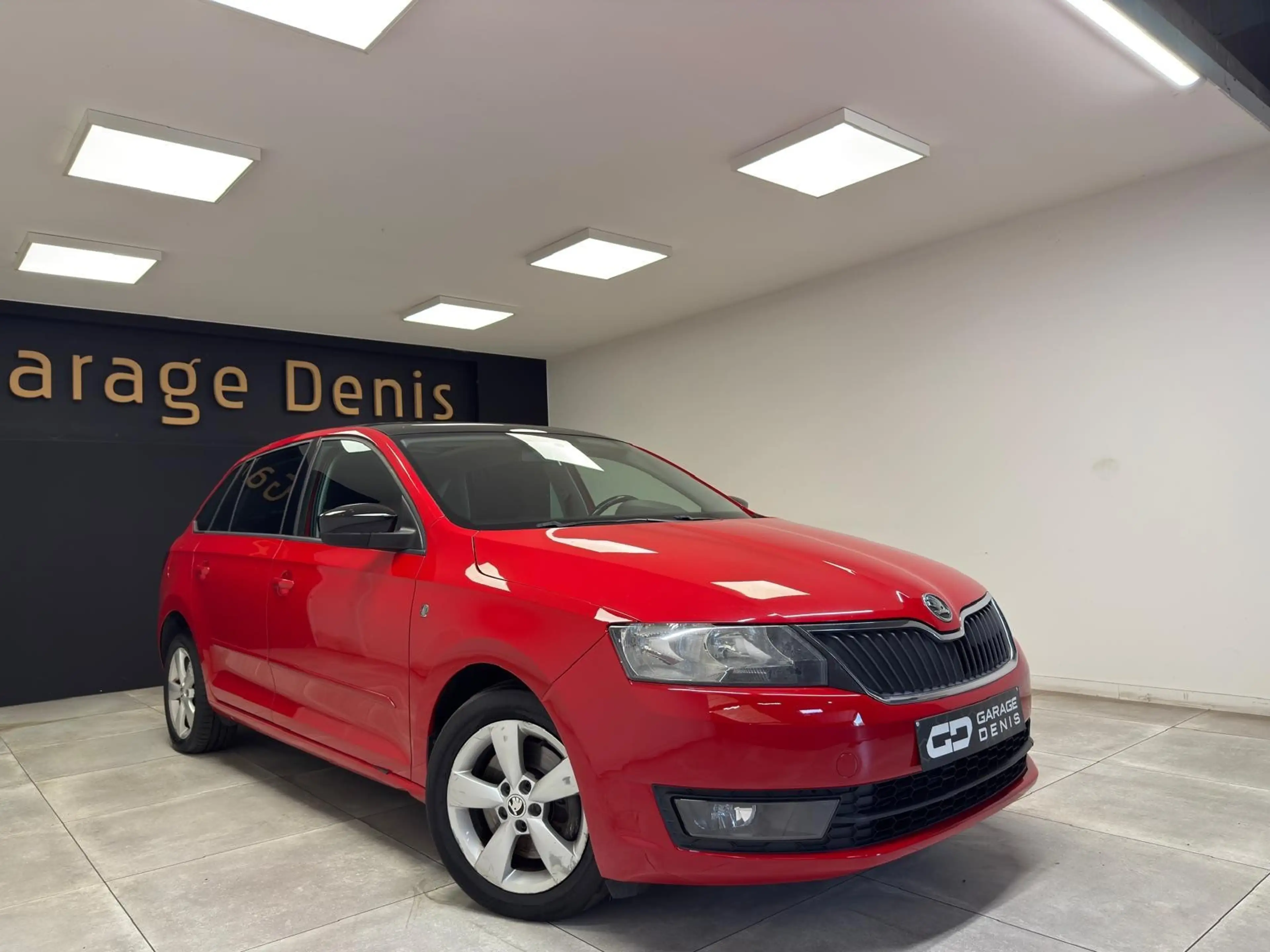 Skoda Rapid/Spaceback Rapid 1.6 CR TDI Spaceback Ambition**TOIT-PANO*GPS*CLIM-AUTO*GARANTIE* — photo 3