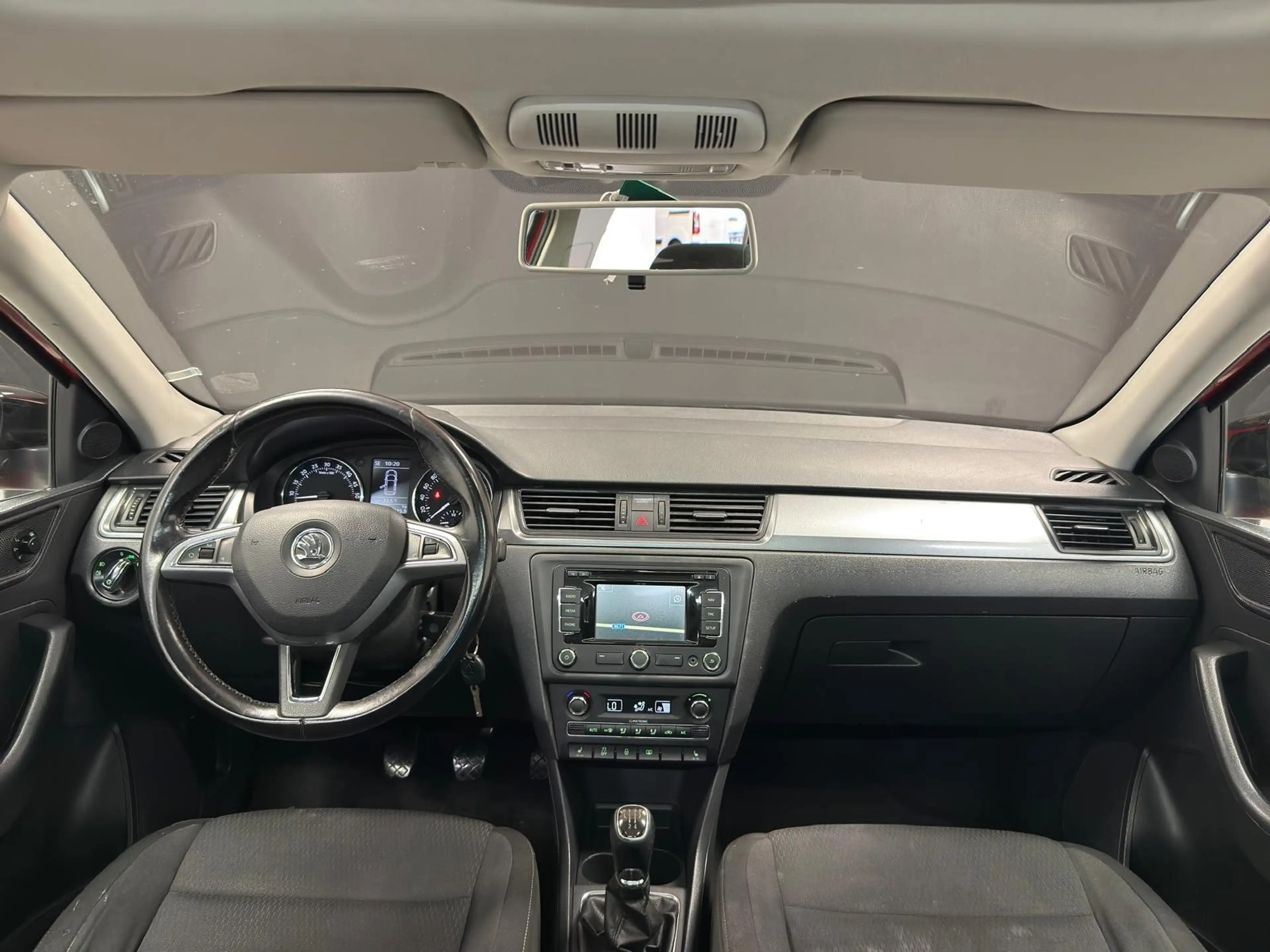 Skoda Rapid/Spaceback Rapid 1.6 CR TDI Spaceback Ambition**TOIT-PANO*GPS*CLIM-AUTO*GARANTIE* — photo 8