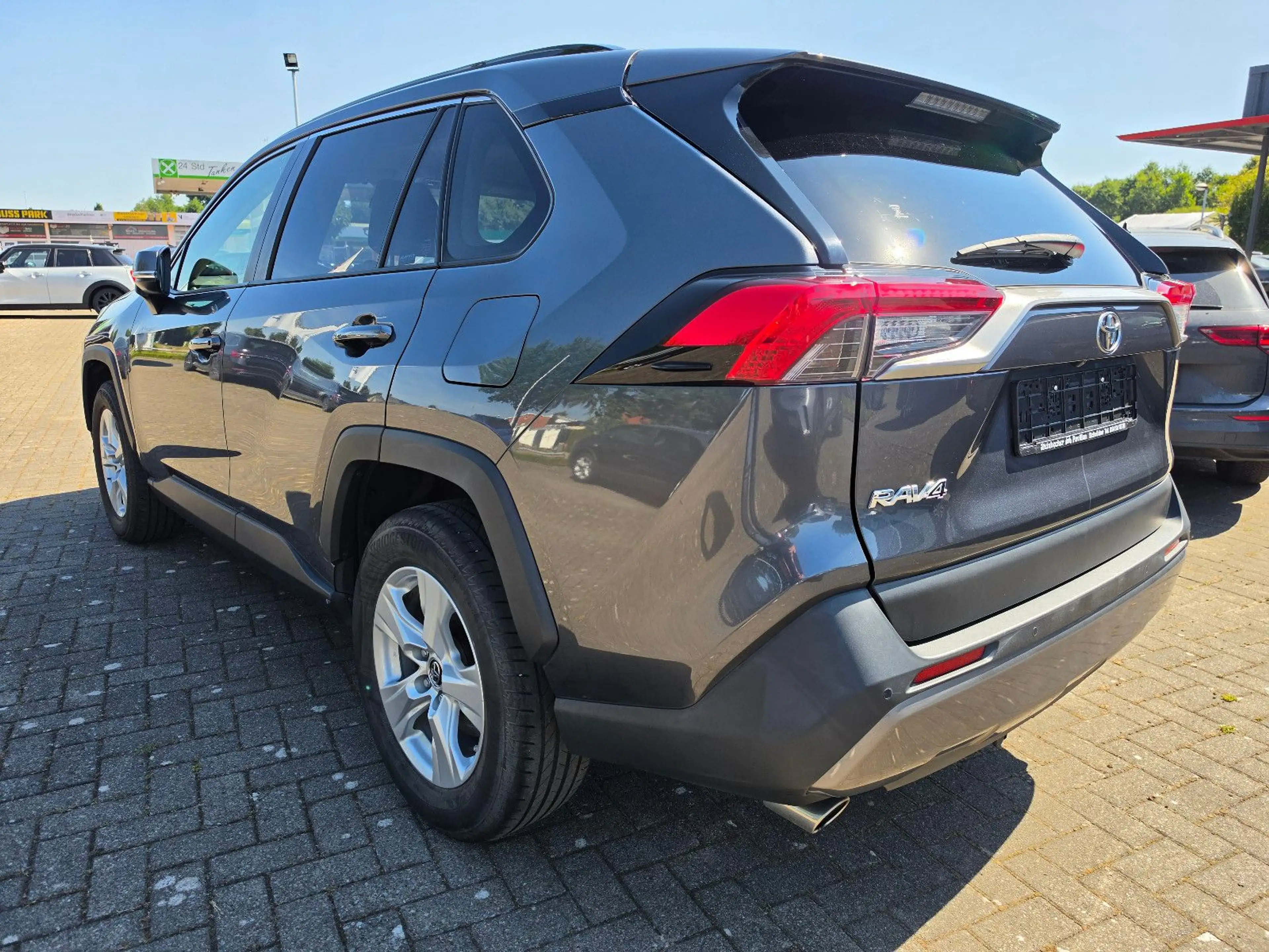 Toyota RAV 4 RAV4 4x2 AHK NAV KAM SHZ — photo 2