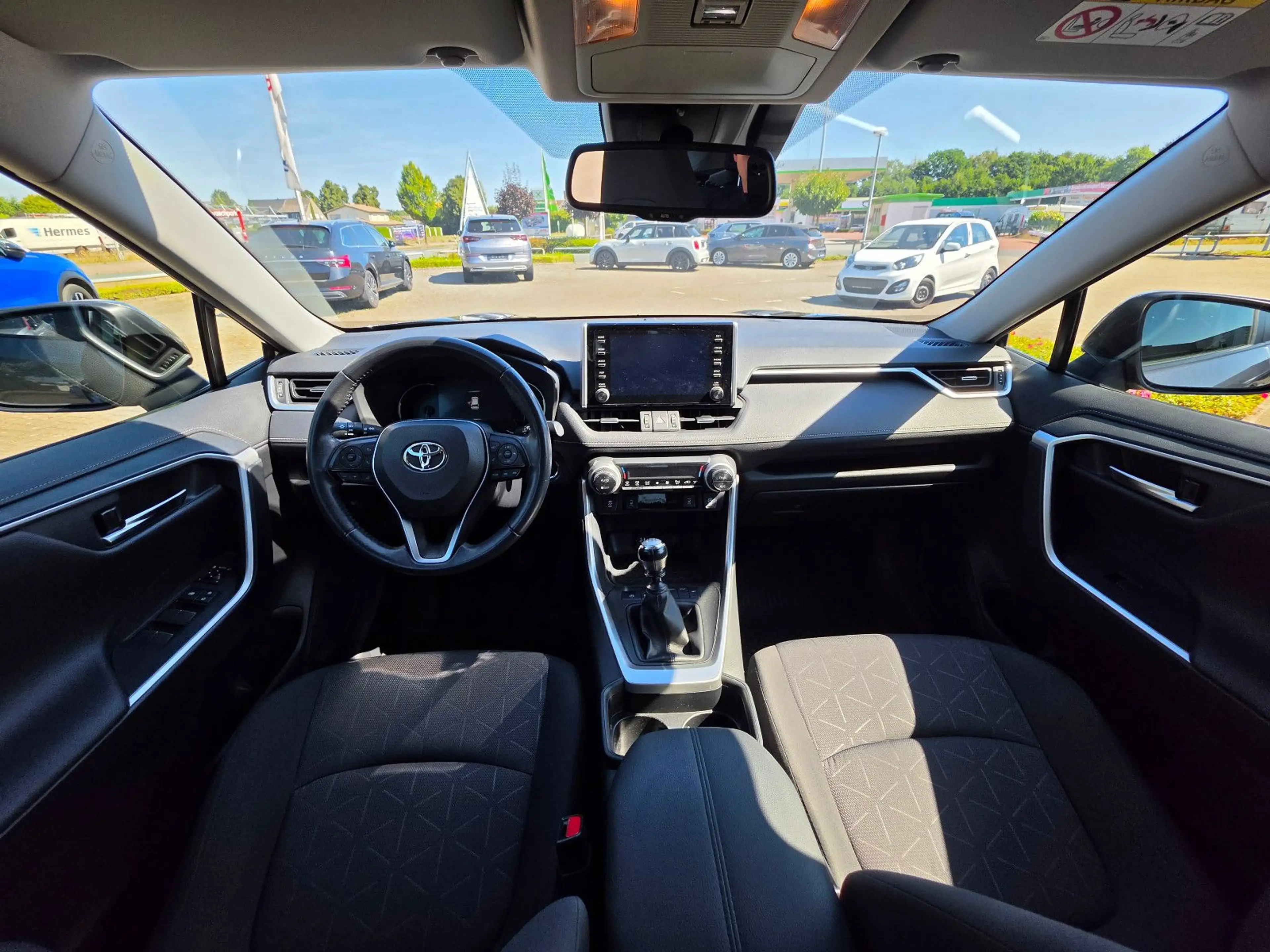 Toyota RAV 4 RAV4 4x2 AHK NAV KAM SHZ — photo 10