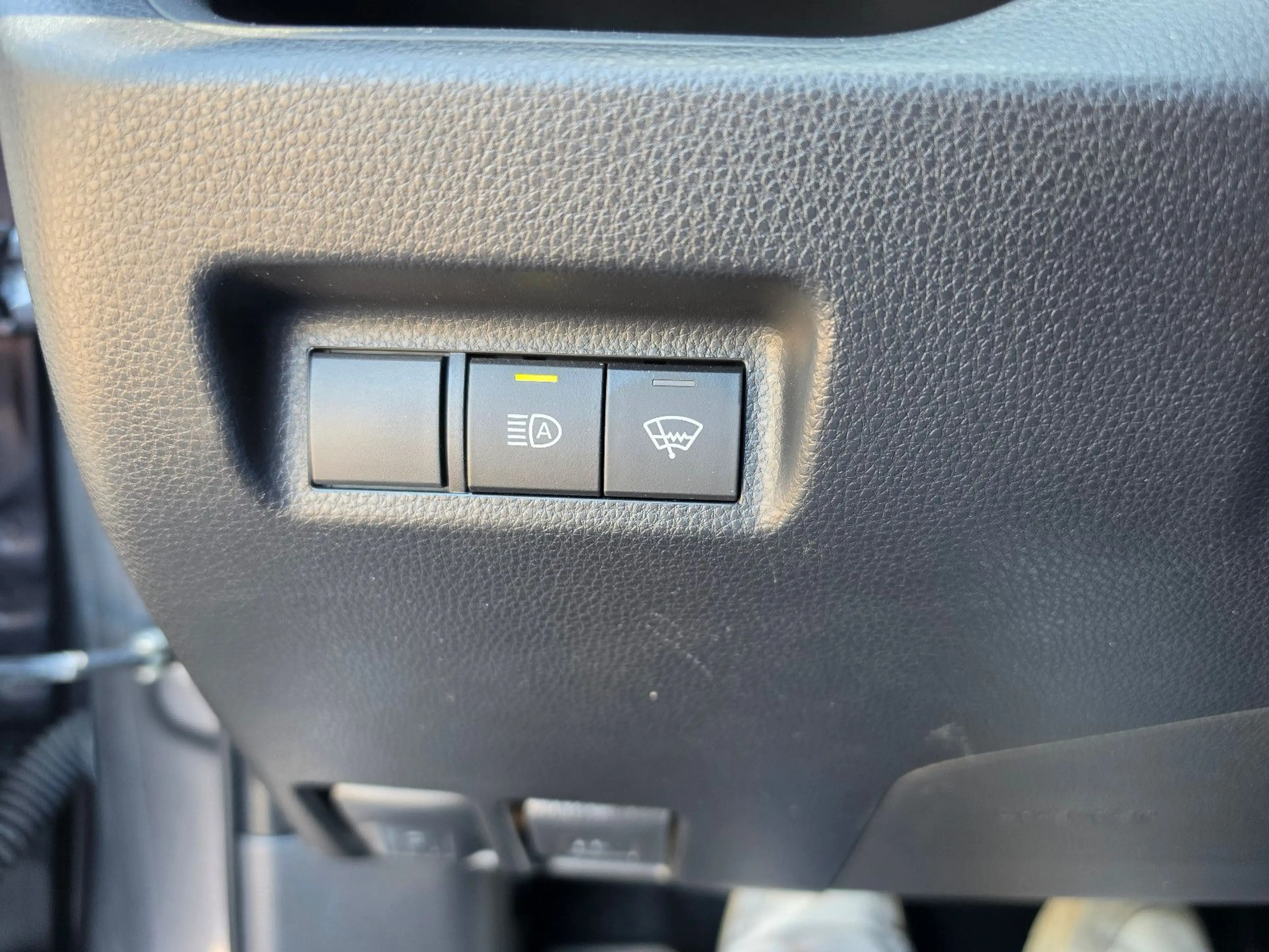 Toyota RAV 4 RAV4 4x2 AHK NAV KAM SHZ — photo 14