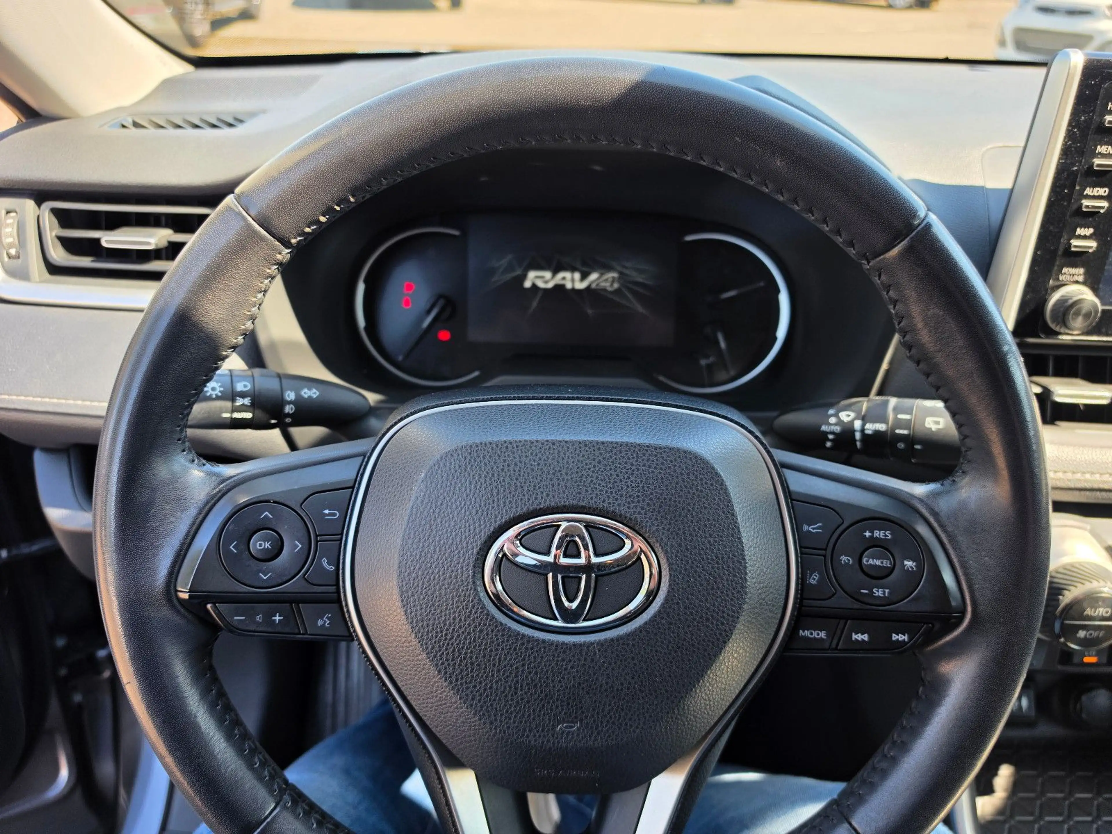Toyota RAV 4 RAV4 4x2 AHK NAV KAM SHZ — photo 13
