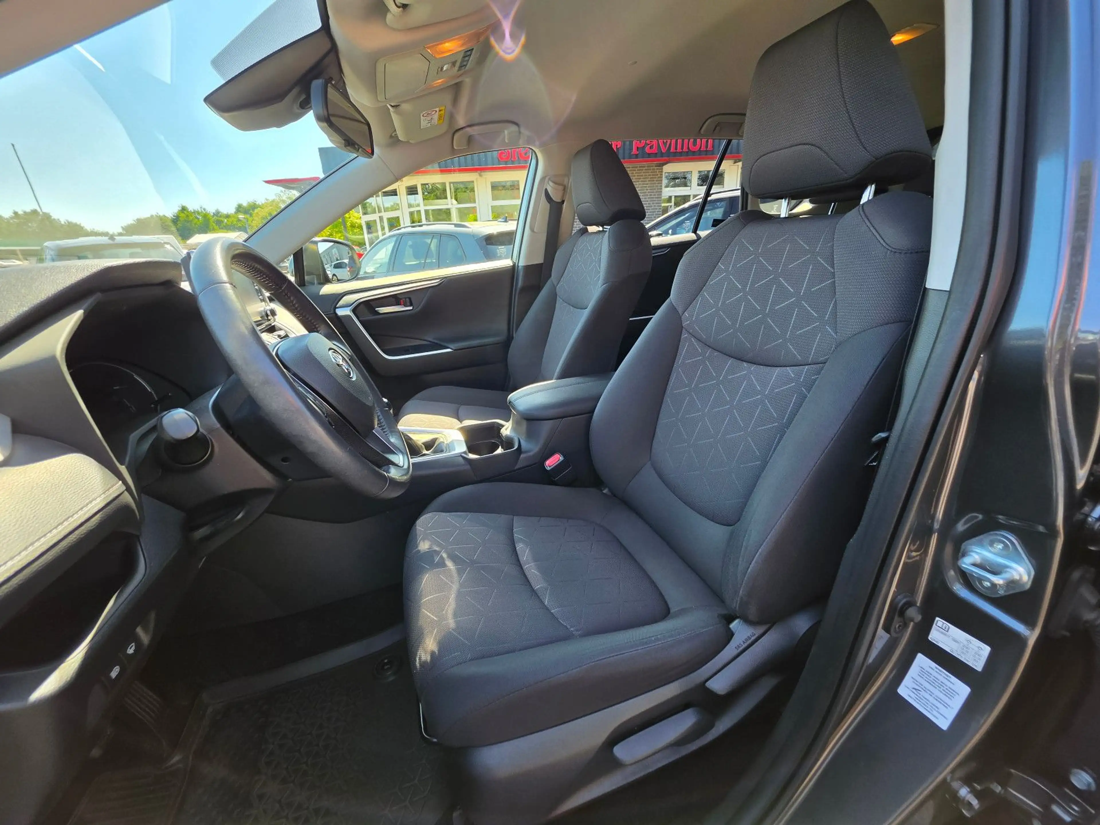 Toyota RAV 4 RAV4 4x2 AHK NAV KAM SHZ — photo 11