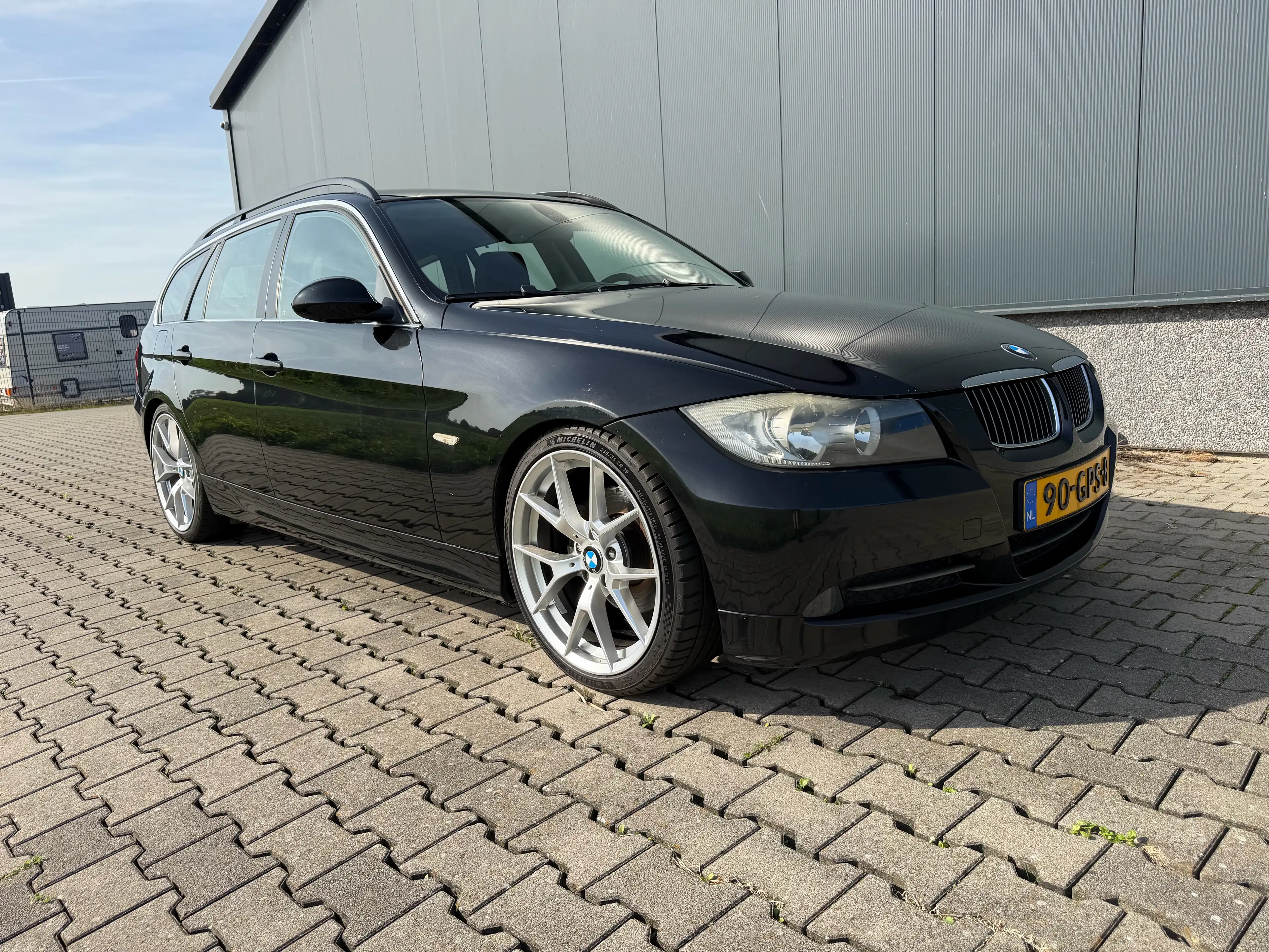 BMW 325 3ER REIHE 325i Executive
