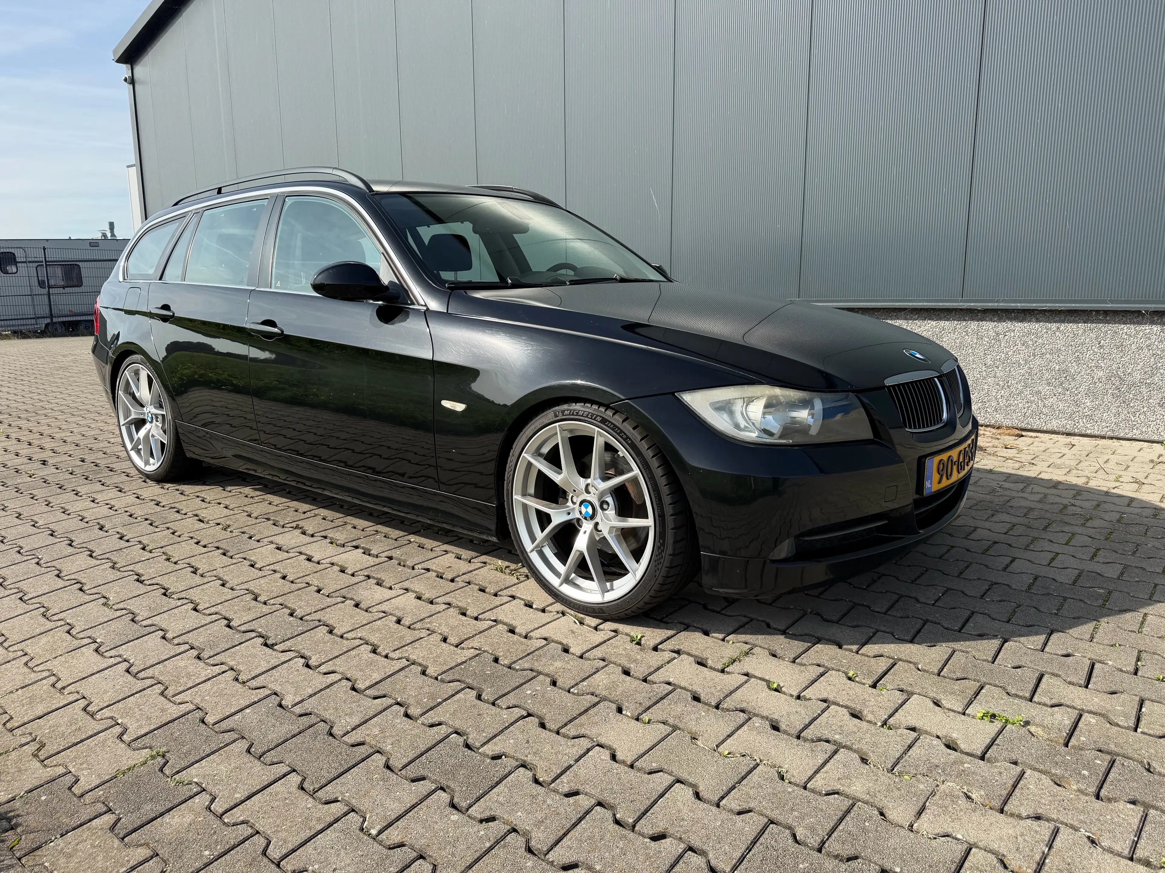 BMW 325 3ER REIHE 325i Executive — photo 2