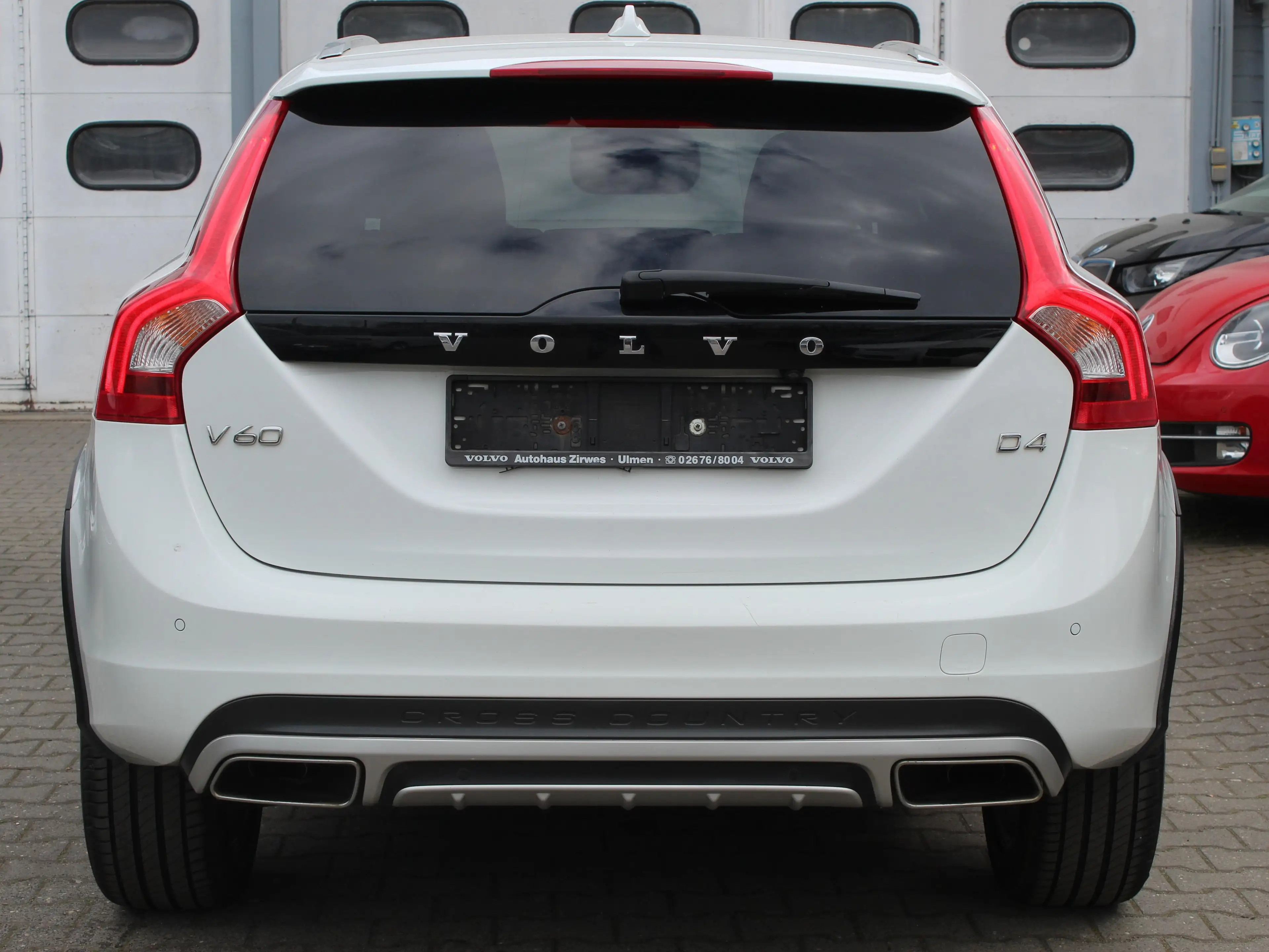 Volvo V60 Cross Country Summum — photo 7
